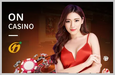 Dealer xinh đẹp trong sòng bạc trực tuyến abc88 game
